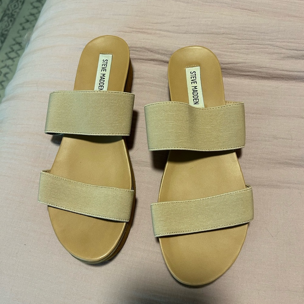 Steve Madden slip on platform sandals